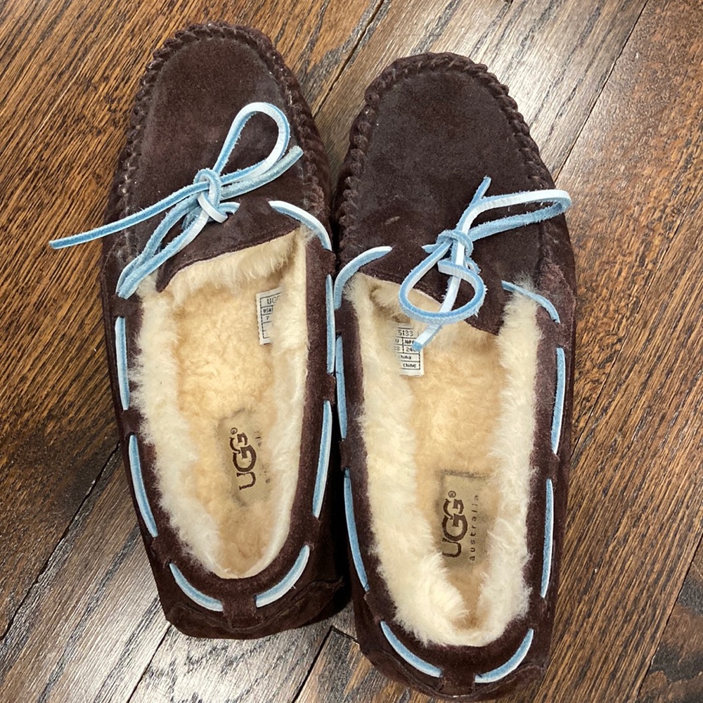Womens UGG moccasins